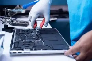 Macbook-battery-replacement-in-jaipur